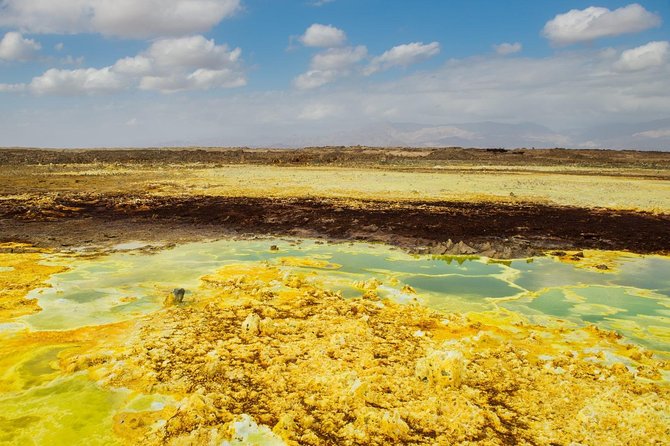 2 Days Dallol Trip - The human side of the Danakil route