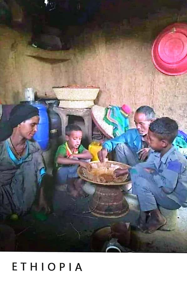 Addis abeba Full Cooking class. - The people who make the class work