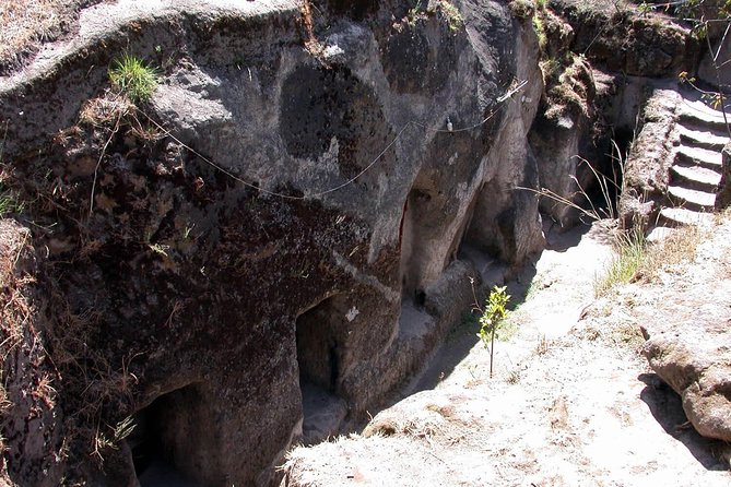 Day trip to Adadi Mariyam, Tiya and Melka kunture - Who should book this day trip