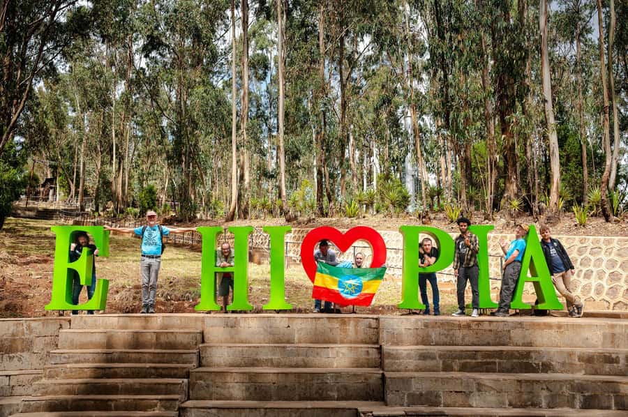 From Addis Ababa: 2-Day Awash National Park and Crater - Doho Lodge and the hot springs