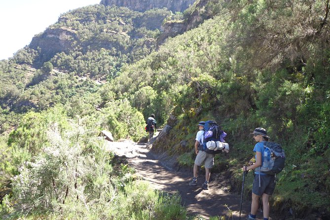 Lasta Mountains: Highland Eco Trekking Tour in Lalibela - Reaching Asheton Maryam and its cave church
