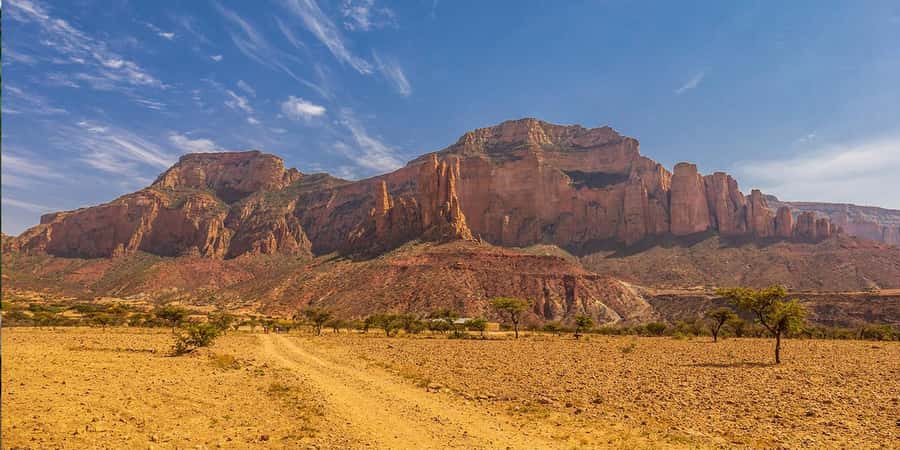 Tigray: Gheralta Mountains 2-Day Tour - Abune Yemata Guh and the drama of the climb